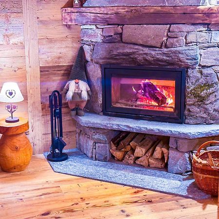 Joivy Modern Family Chalet With Stunning Mountain Views Champoluc Buitenkant foto