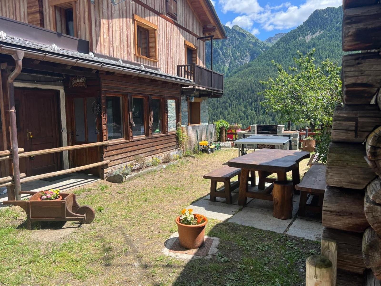 Joivy Modern Family Chalet With Stunning Mountain Views Champoluc Buitenkant foto