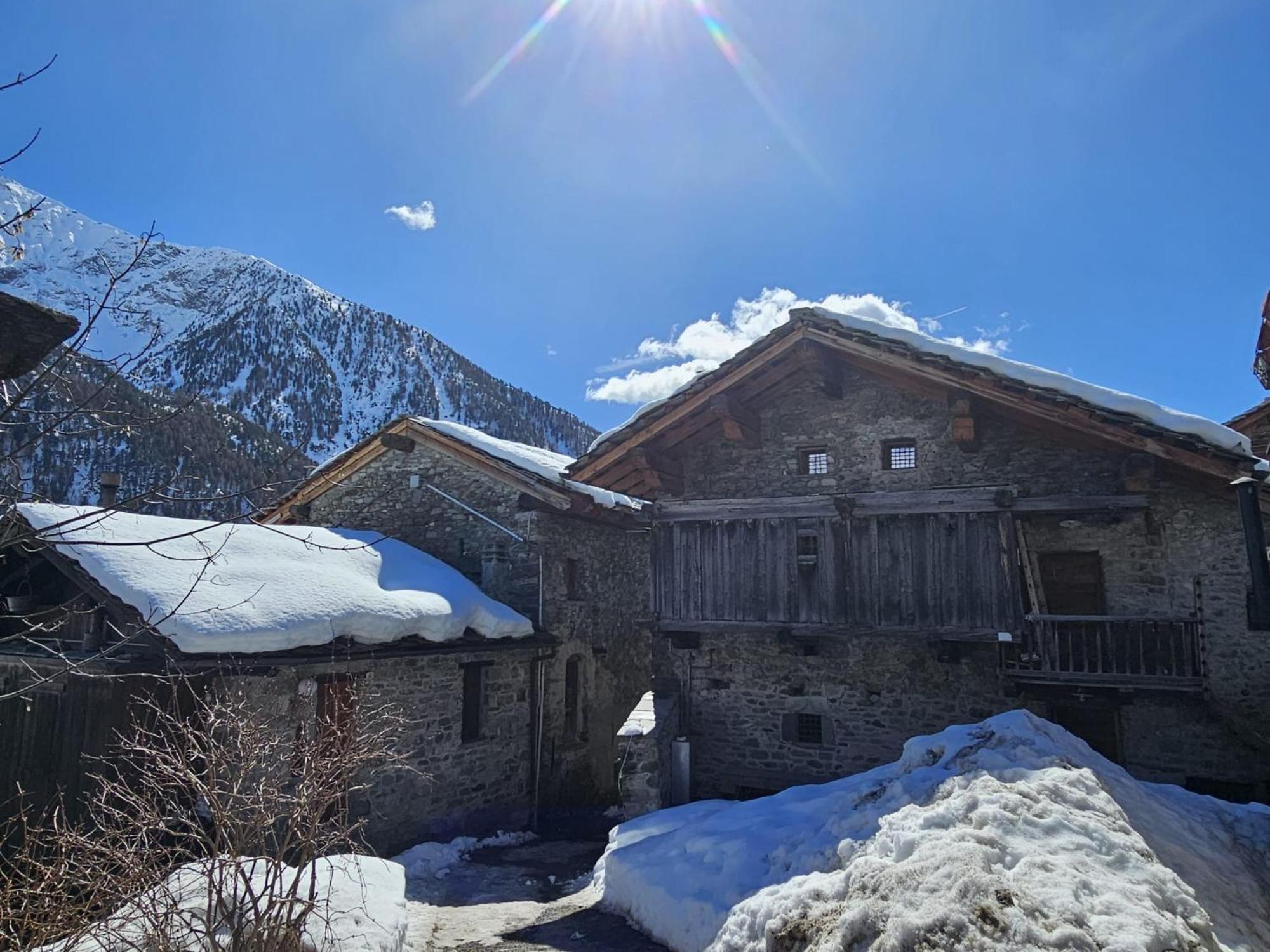 Joivy Modern Family Chalet With Stunning Mountain Views Champoluc Buitenkant foto