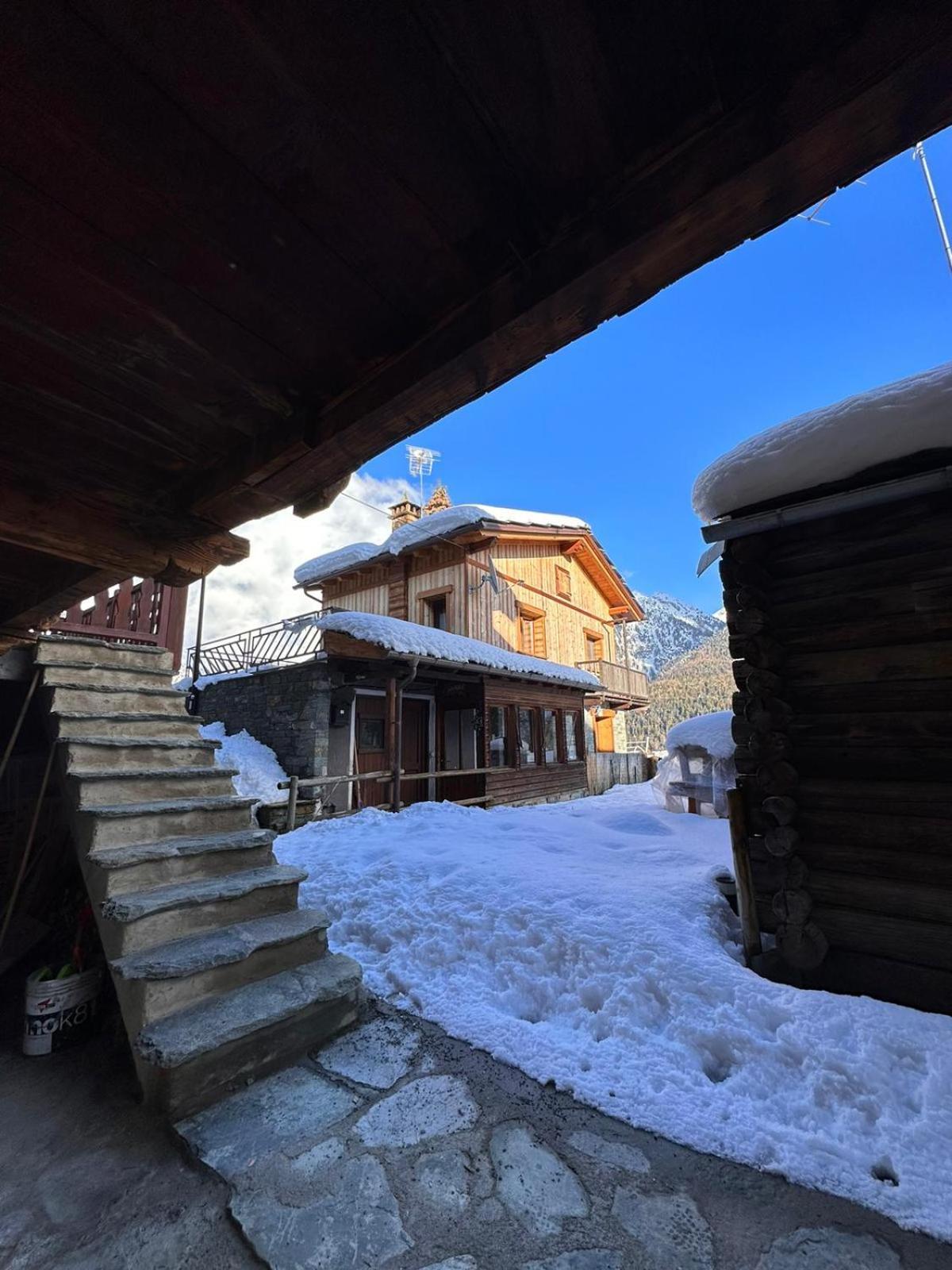 Joivy Modern Family Chalet With Stunning Mountain Views Champoluc Buitenkant foto